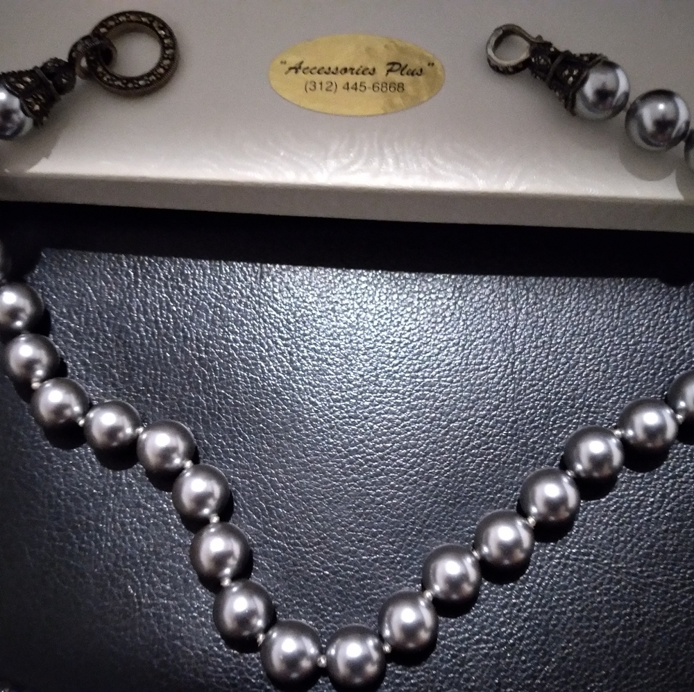 Necklace - Picture 3 of 3